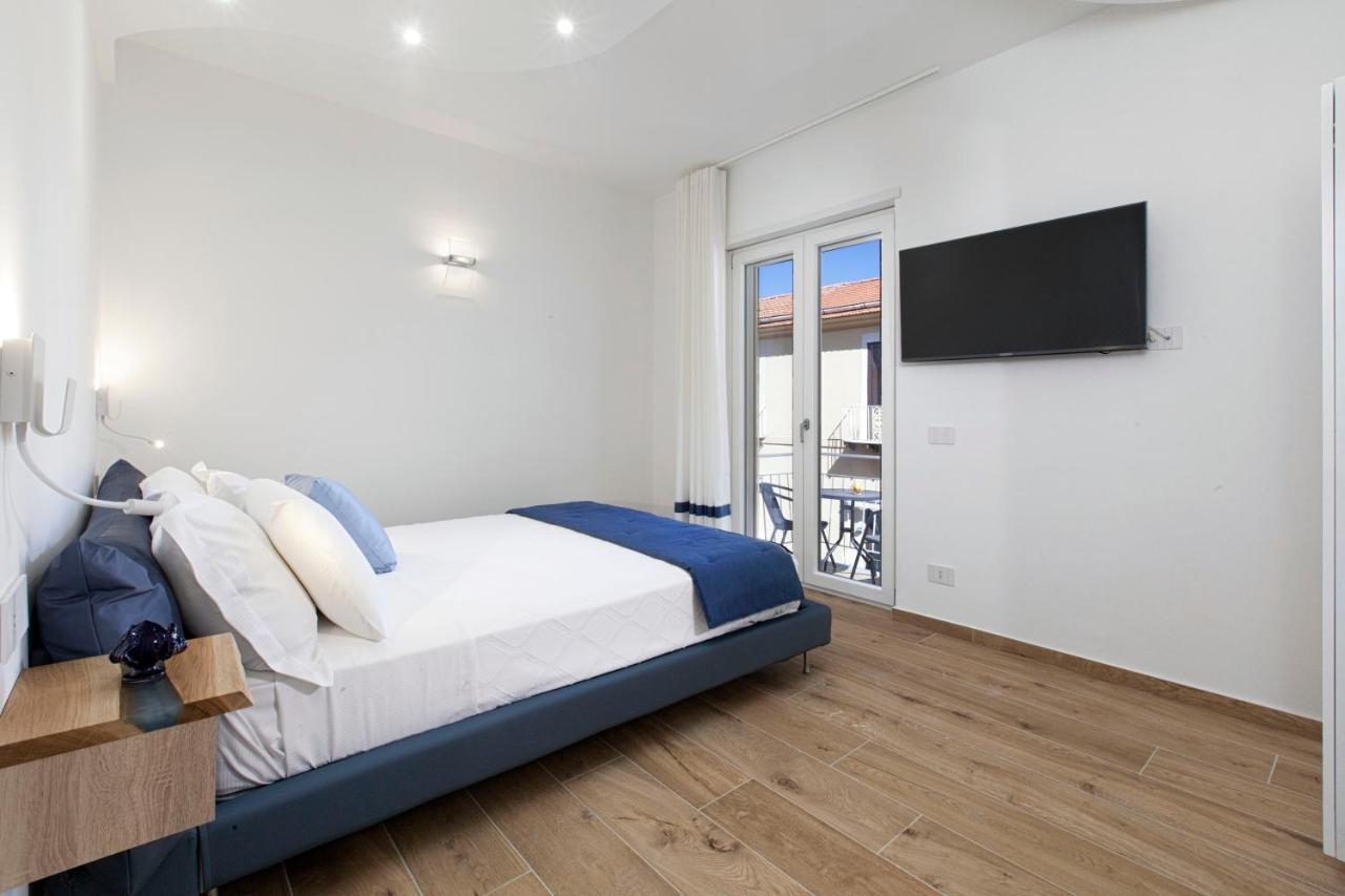 Yourhome - Lidia Rooms & Suites Sorrento Exterior foto
